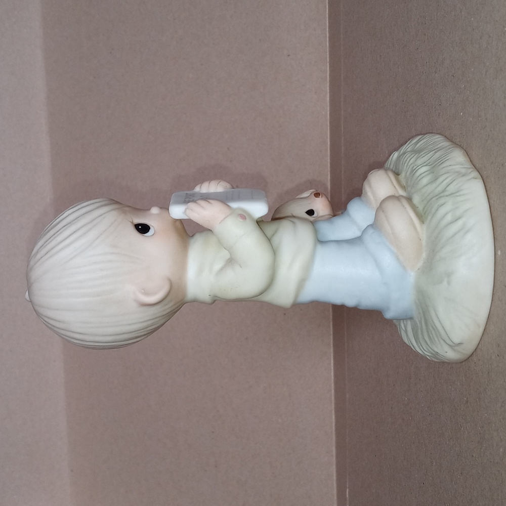 Precious Moments figurine - Picture 2 of 5